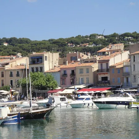 Apartament T3 Centre De Parking, Climatise, Wifi *