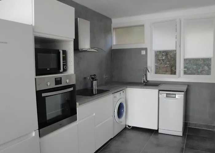 T3 Centre De Parking, Climatise, Wifi Apartmán *